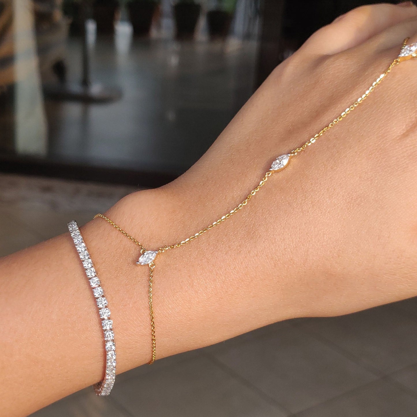 Tulia Hand Chain