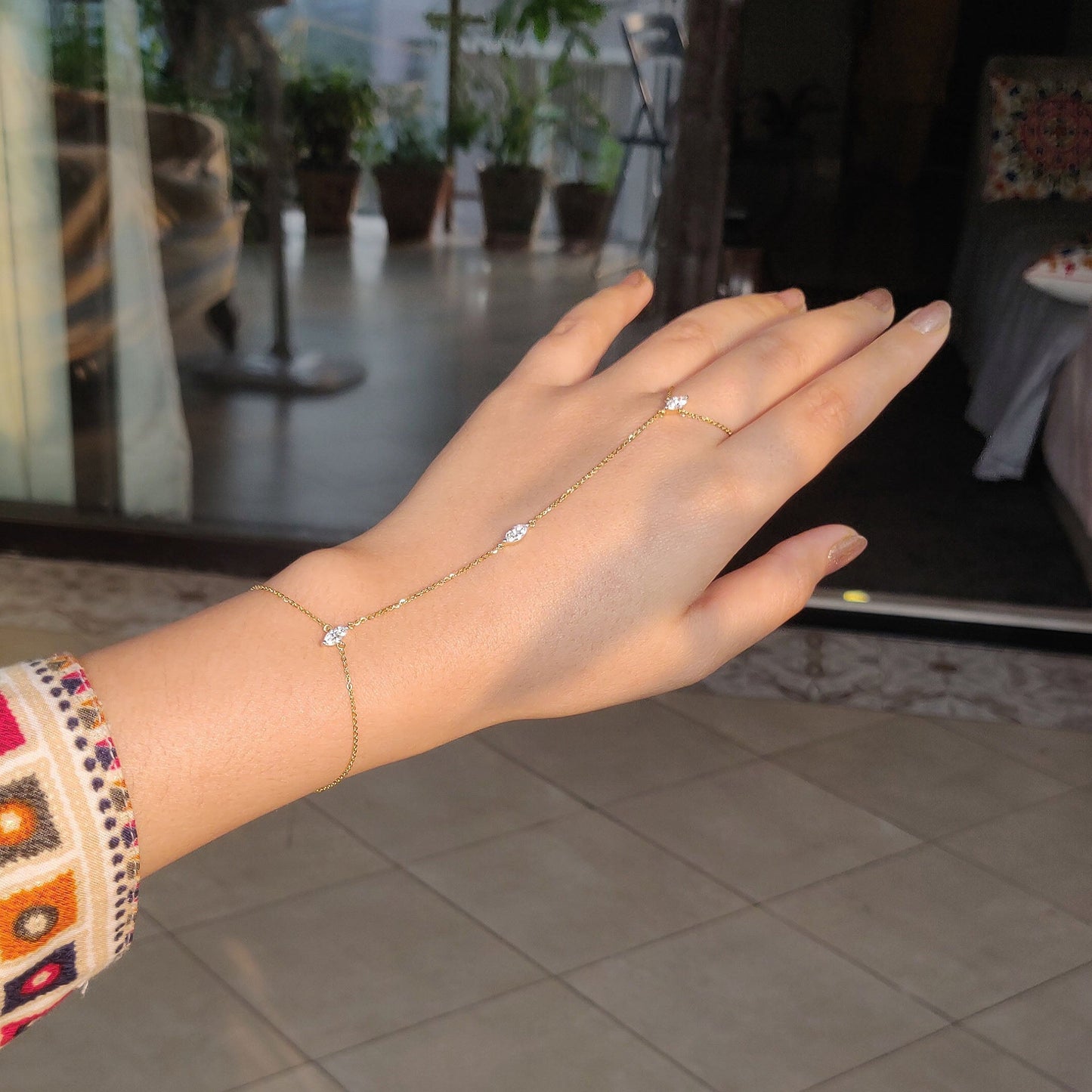 Tulia Hand Chain