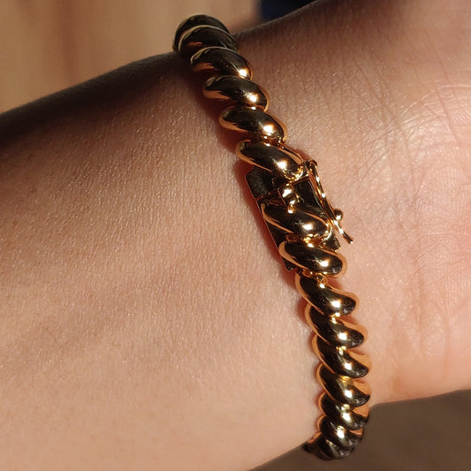 Sleek Macaroni Bracelet