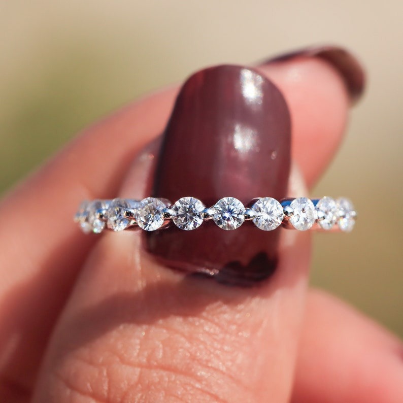 Round Diamond Half Eternity Band (0.68ct)