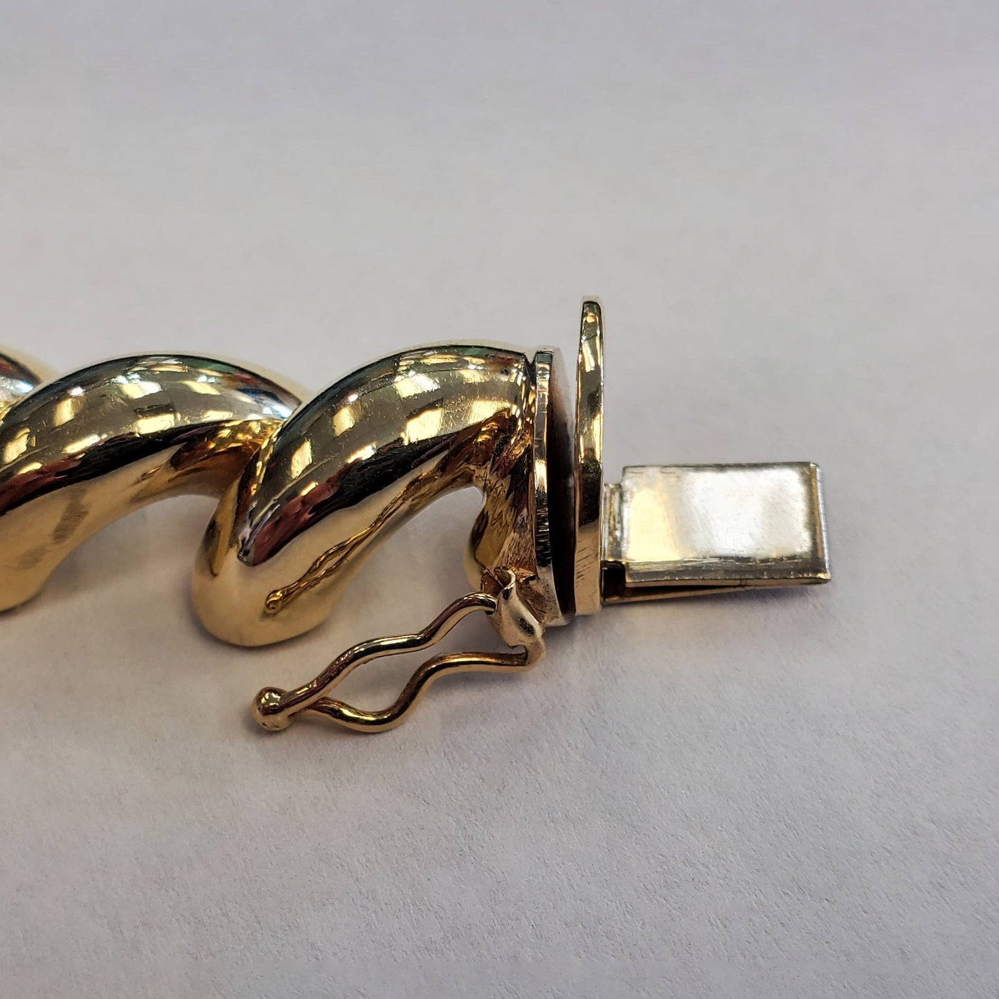 Chunky Macaroni Bracelet