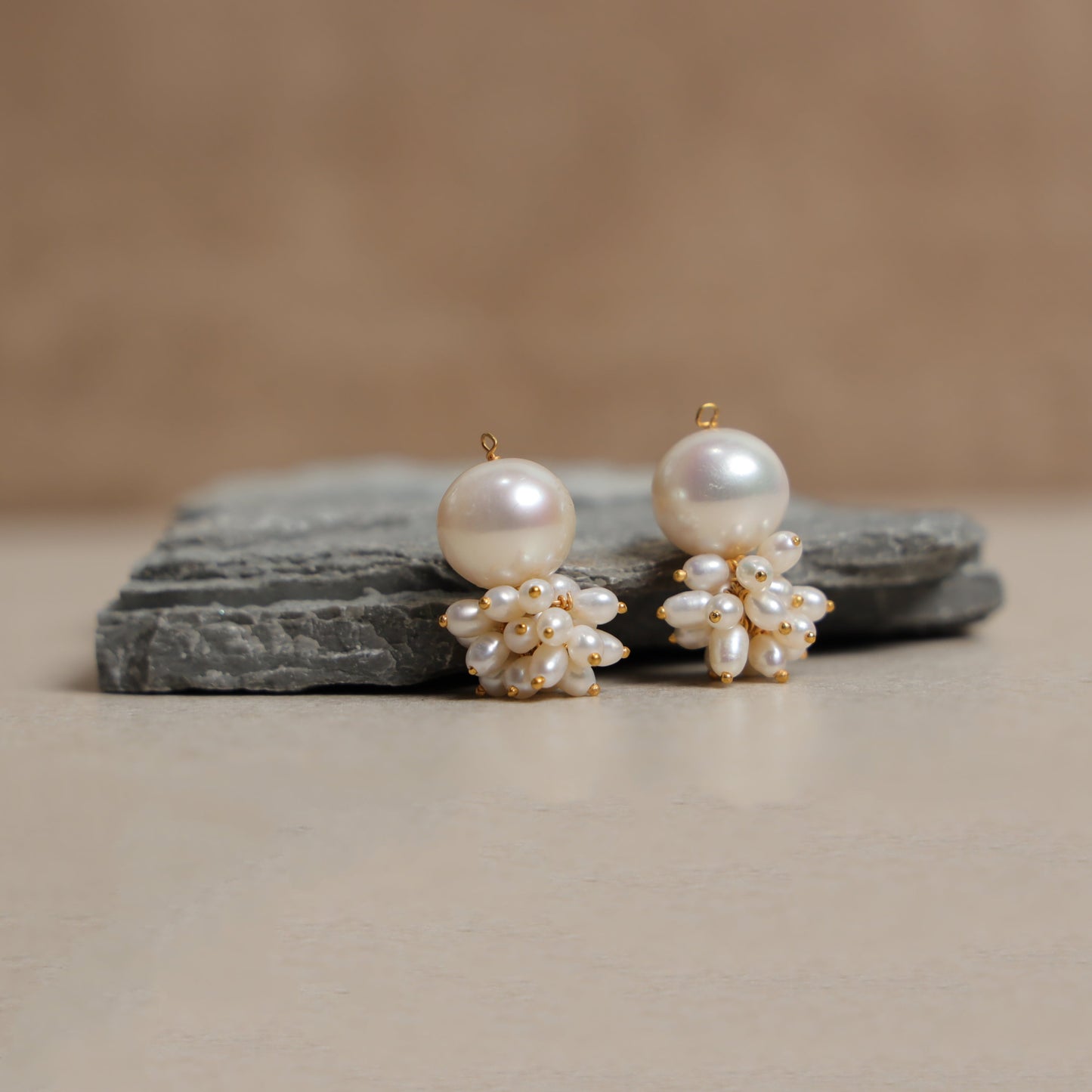 Blume Pearl Studs