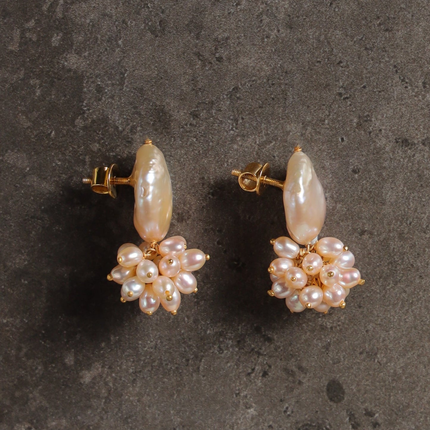 Blume Pearl Studs