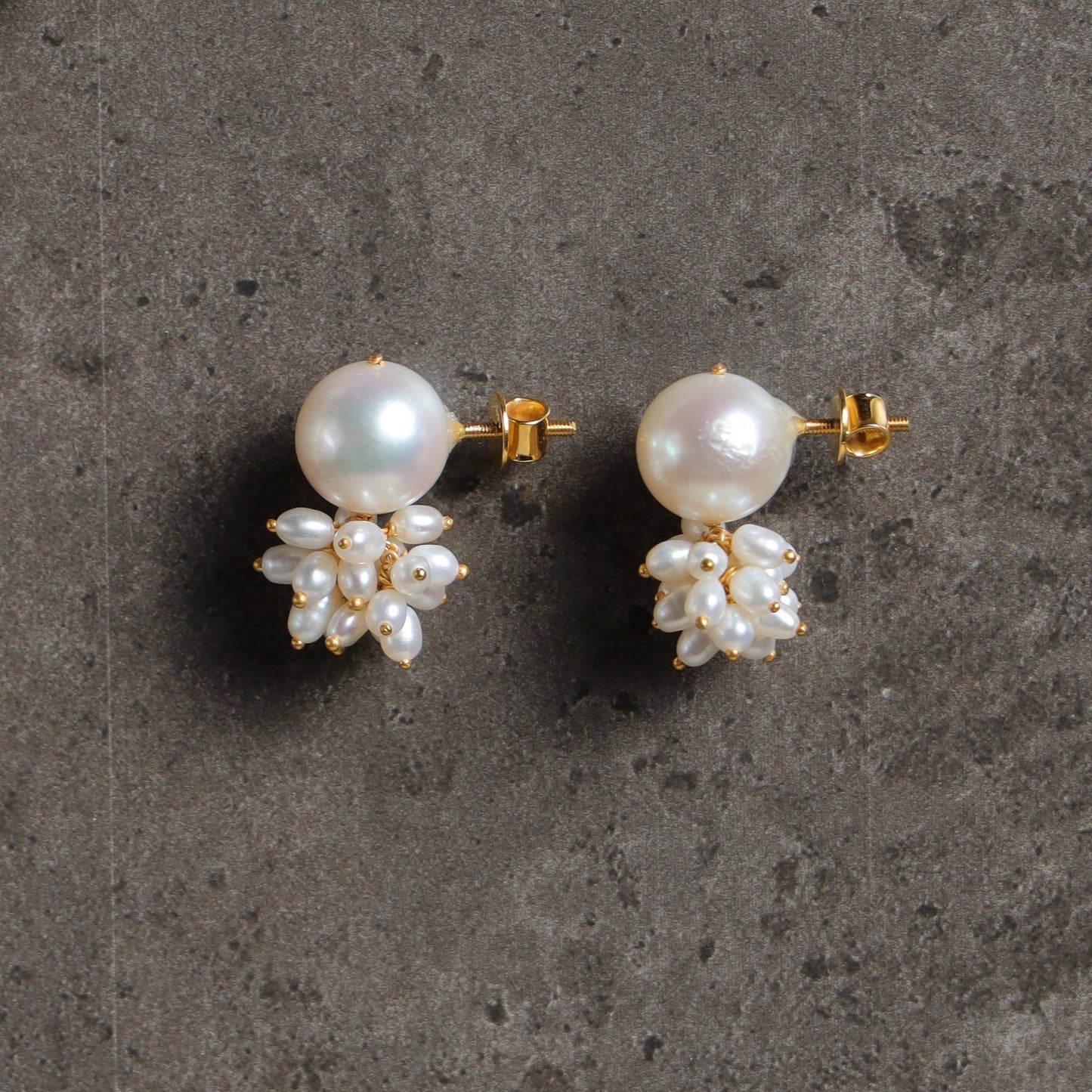 Blume Pearl Studs