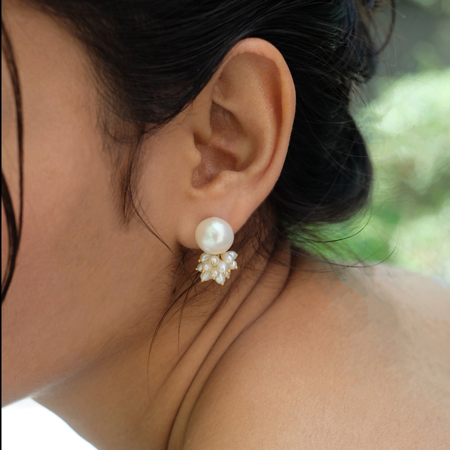 Blume Pearl Studs