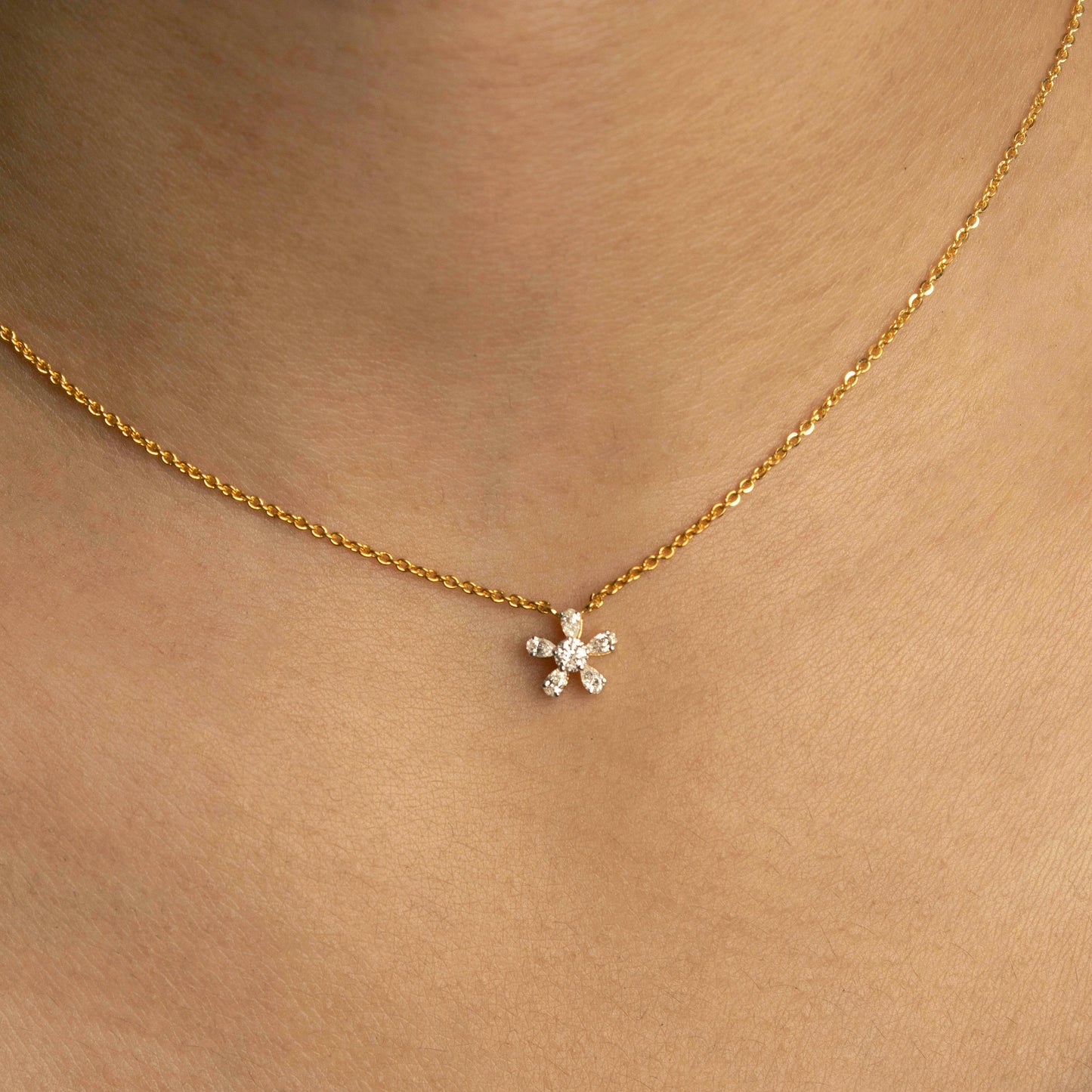 Daisy Diamond Necklace
