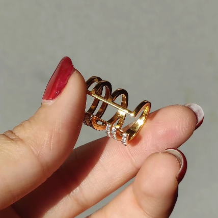 Ascend Diamond Earcuff