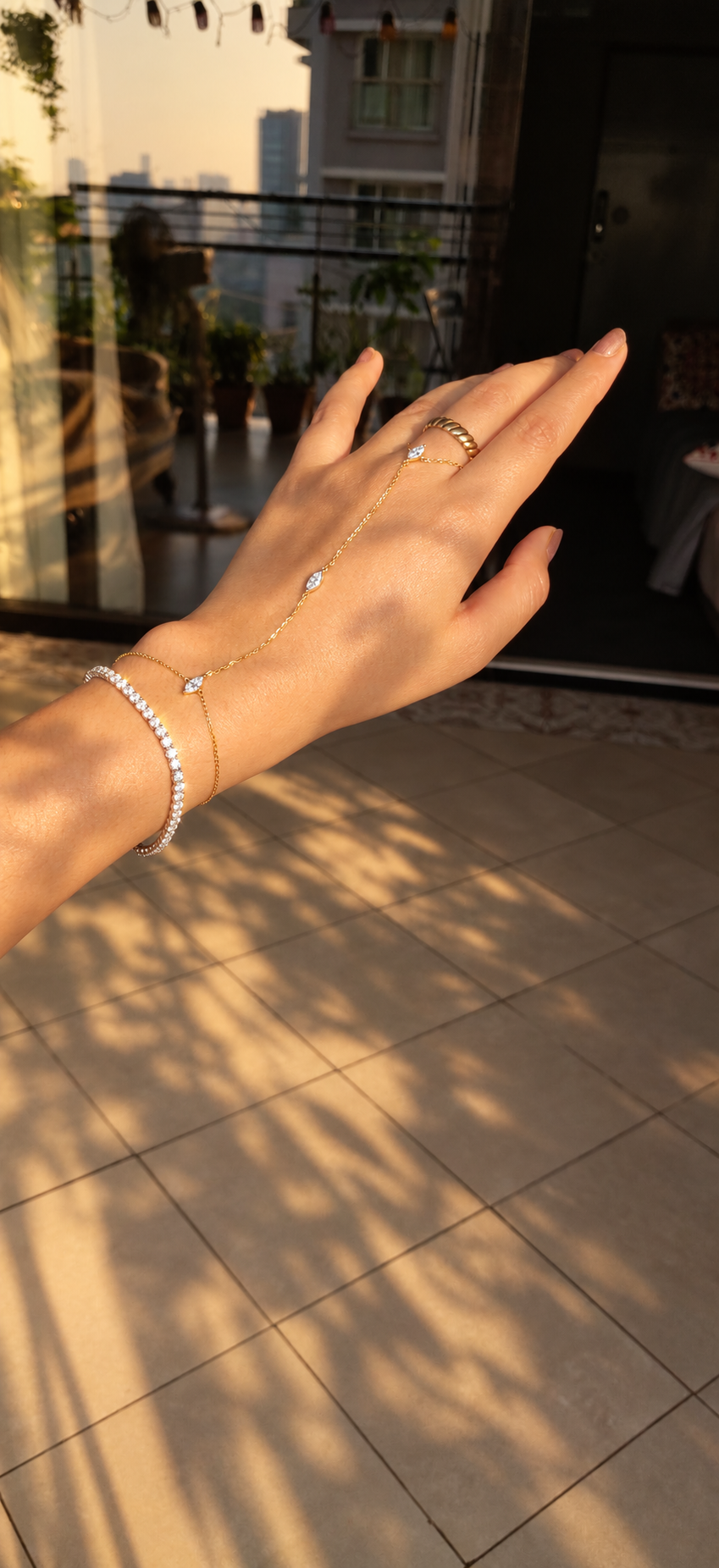 Tulia Hand Chain