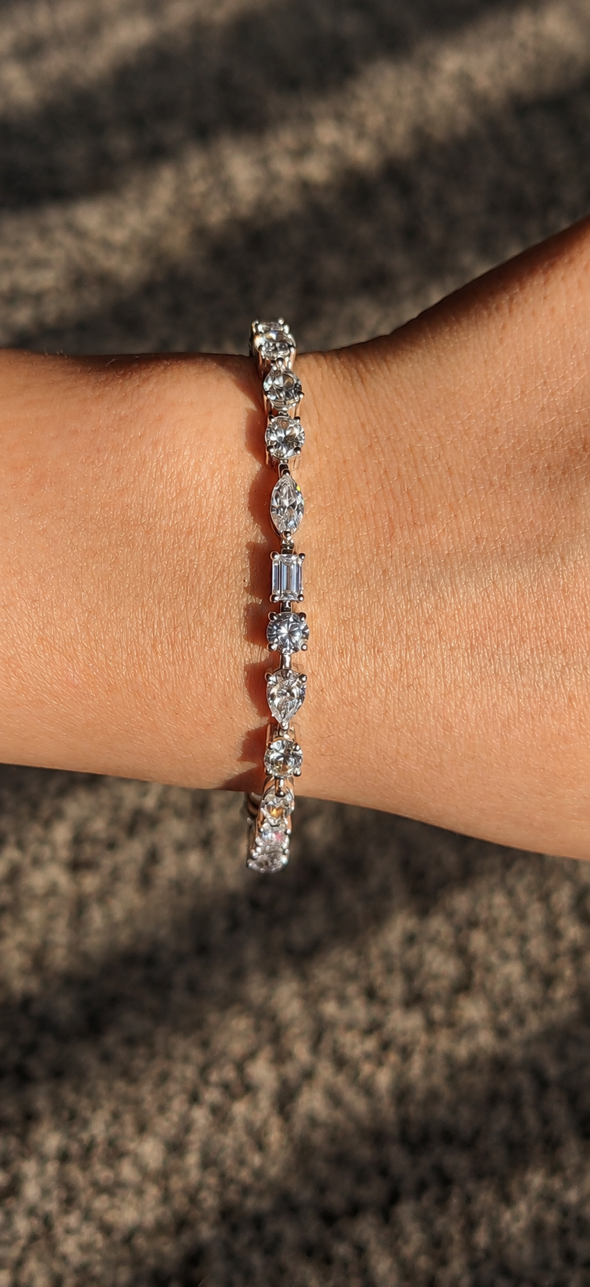 Multi-shape diamond tennis bracelet (6.5ct)
