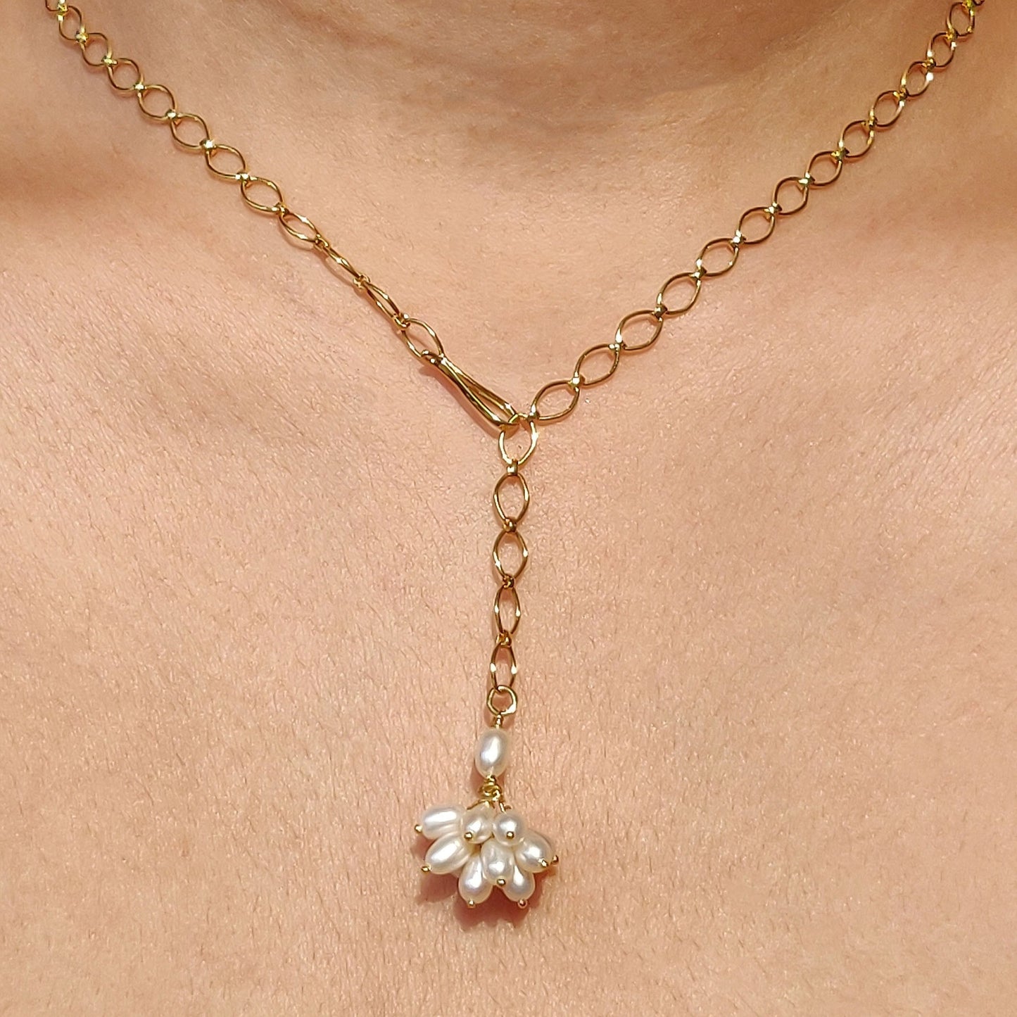 Glided Blume Necklace