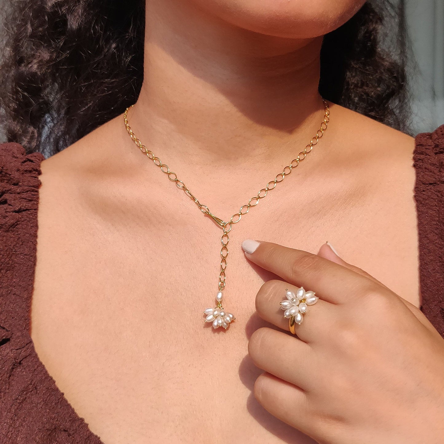 Glided Blume Necklace