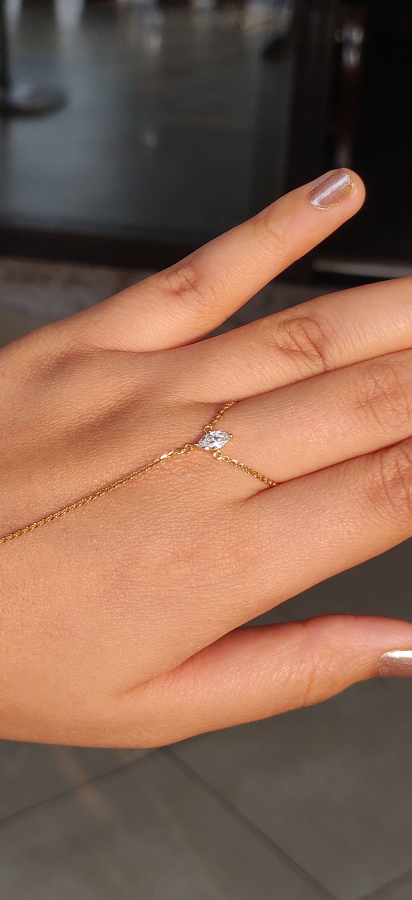 Tulia Hand Chain