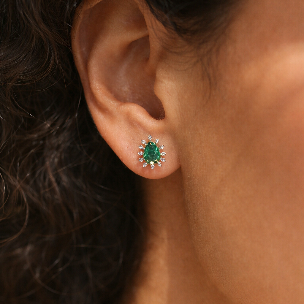 Heera Panna Studs