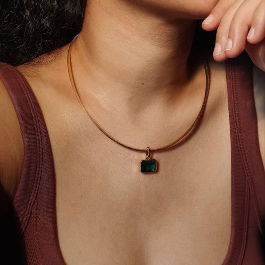 Arc Collar Necklace