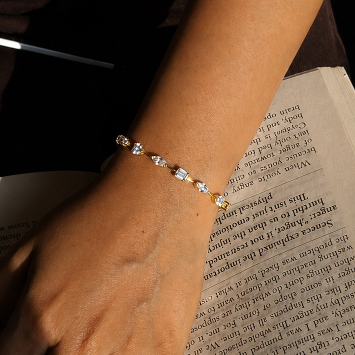 Multi-shape half-way diamond tennis bracelet (3.5ct)