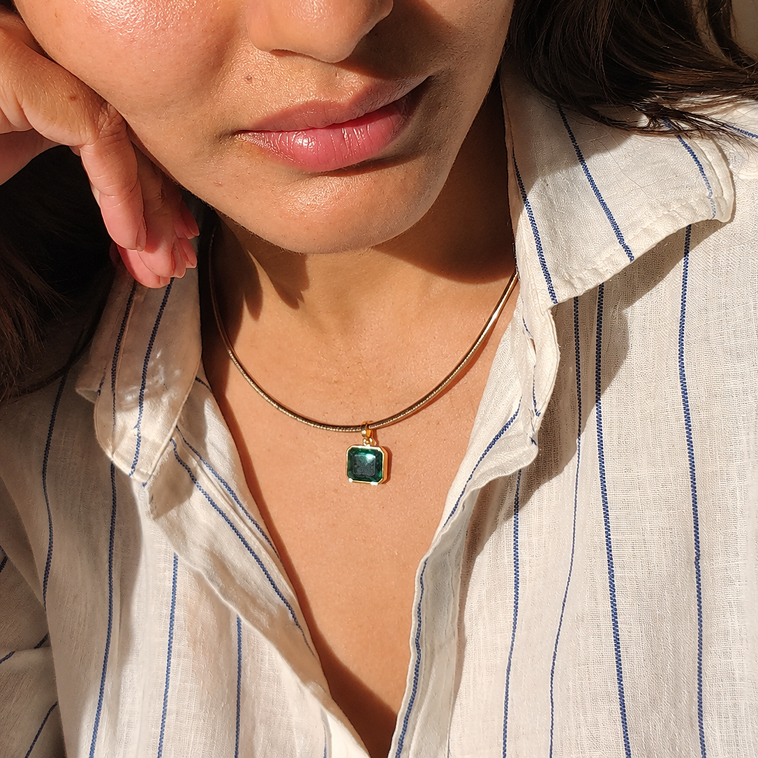 Arc Collar Necklace