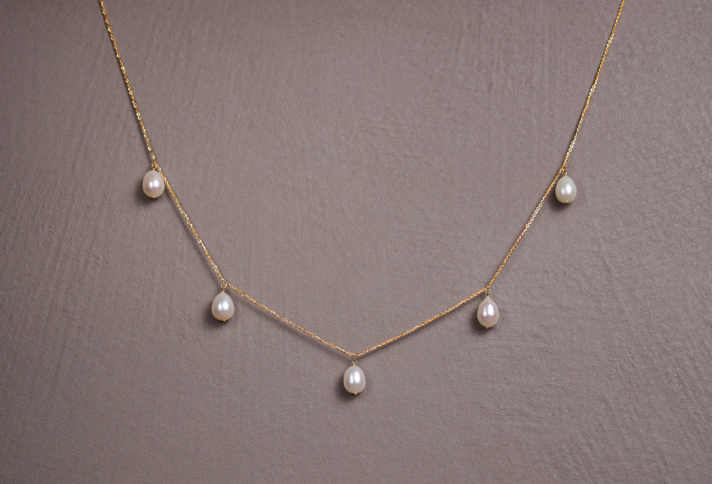 Pearl Droplet Necklace