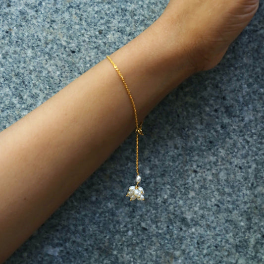 Blume Pearl Bracelet