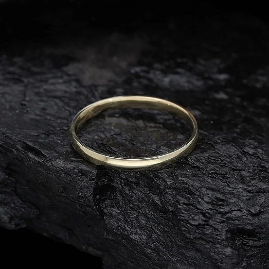 Thin Gold Band