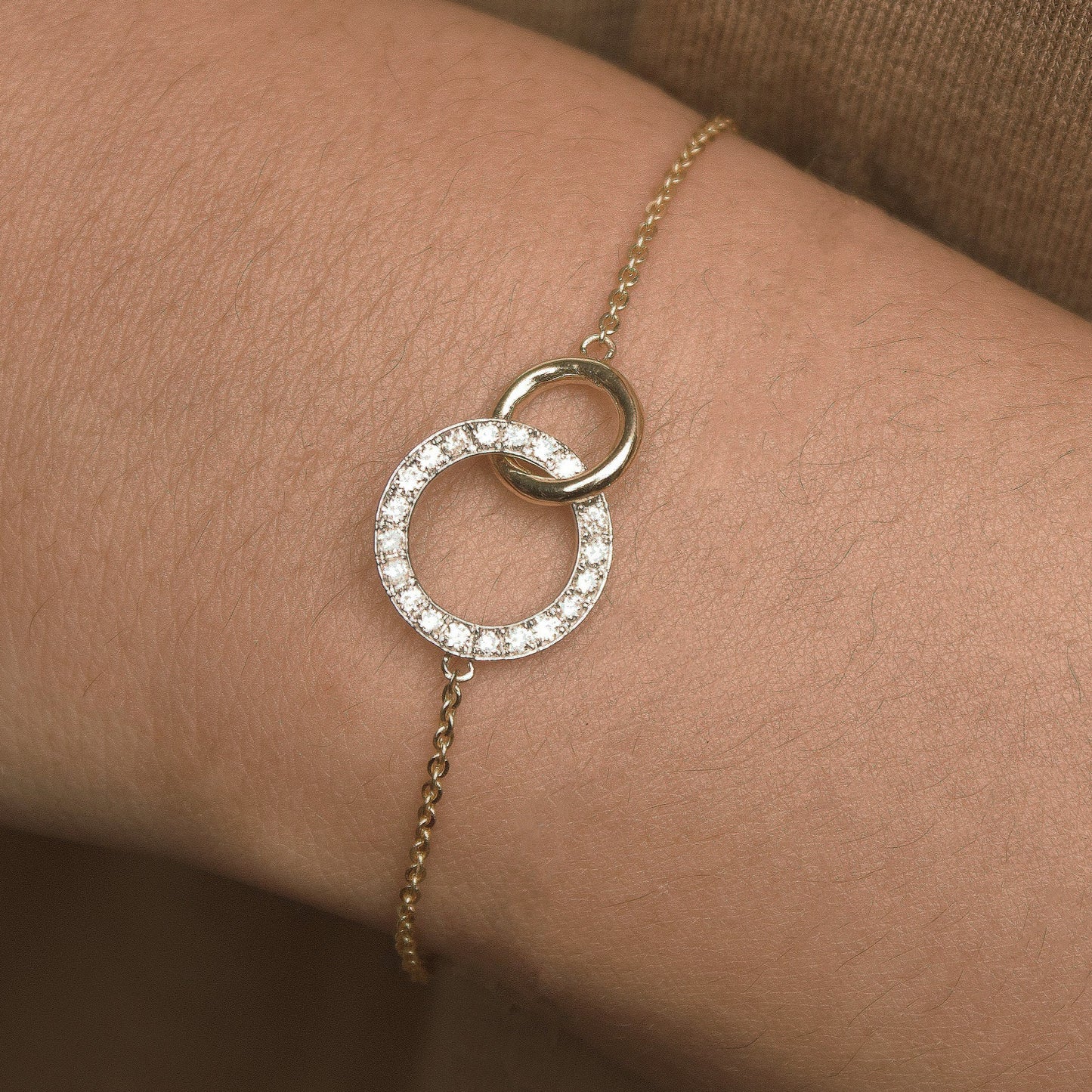 Interlocking Circles Diamond Bracelet