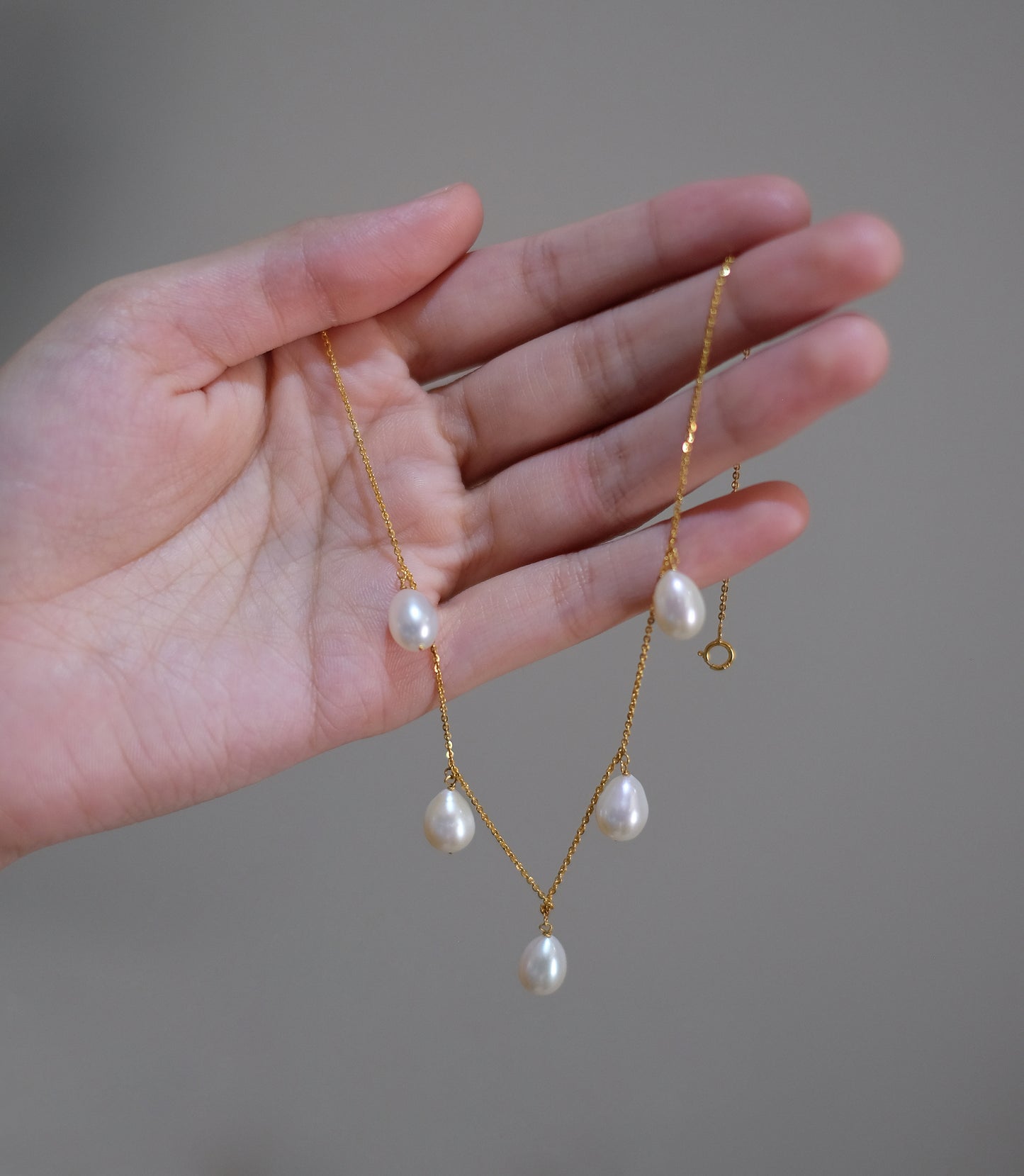 Pearl Droplet Necklace