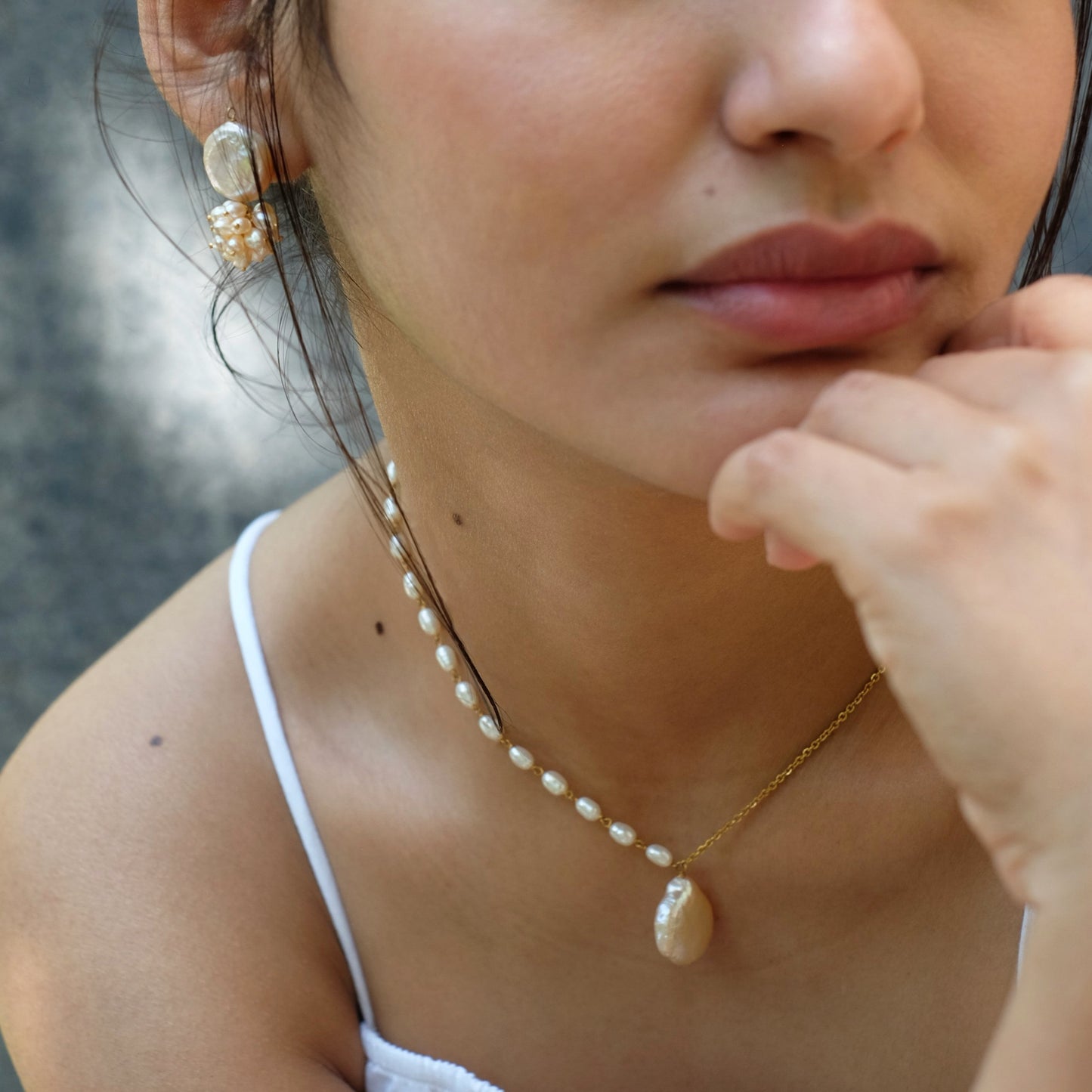 Asymmetrical Chain and Baroque Pearl Necklace