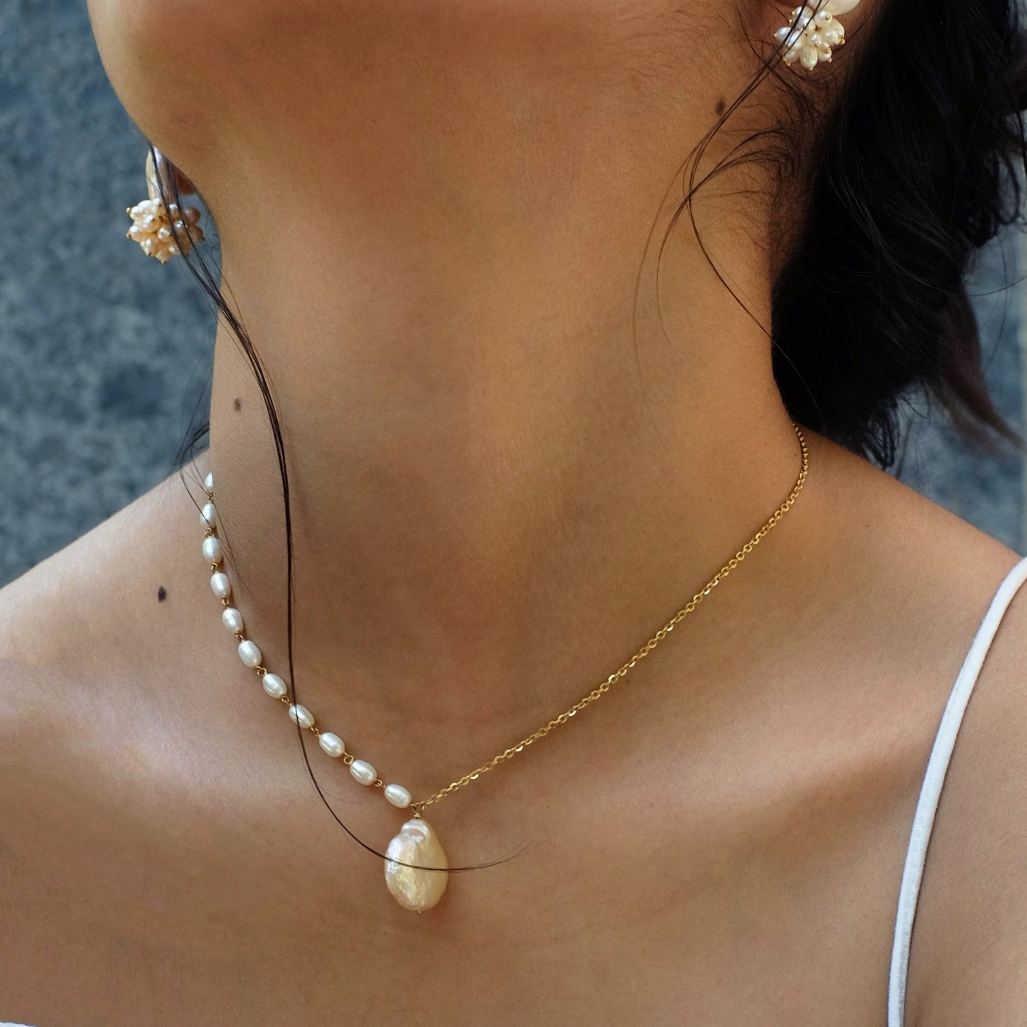 Asymmetrical Chain and Baroque Pearl Necklace