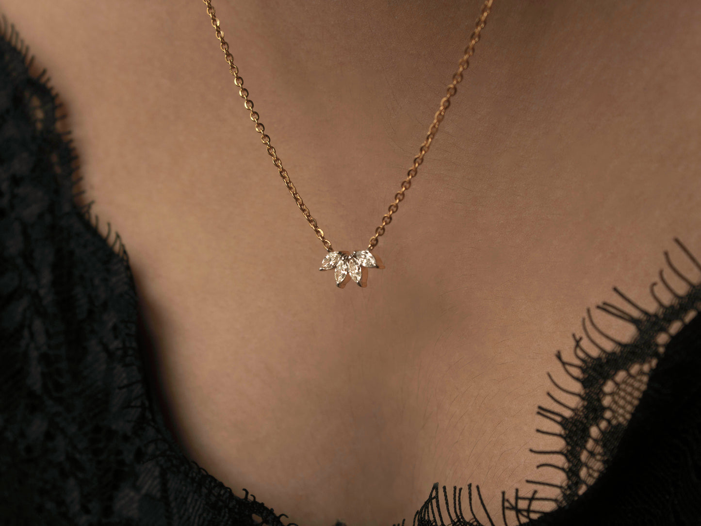 Lotus diamond necklace