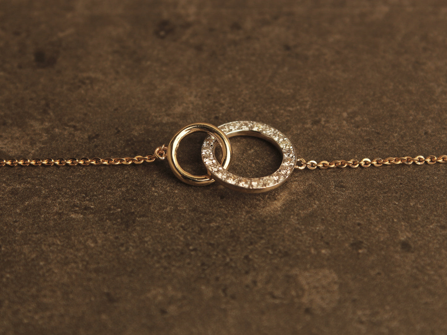 Interlocking Circles Diamond Bracelet