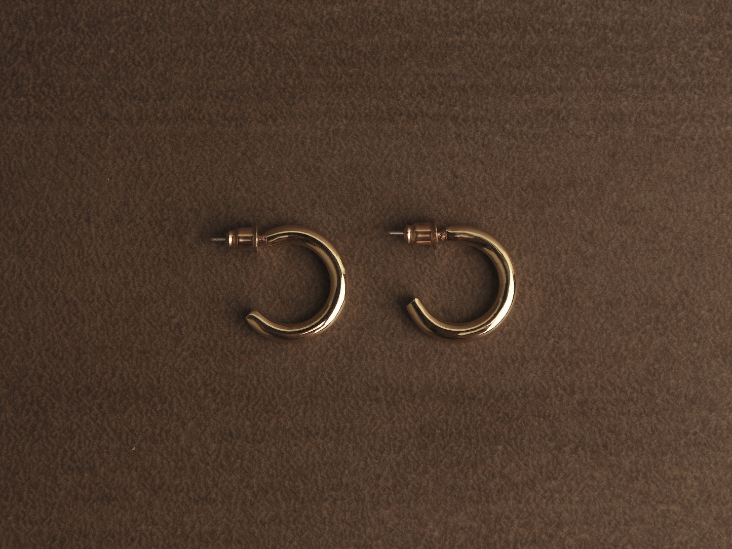 Classic chunky Gold Hoops