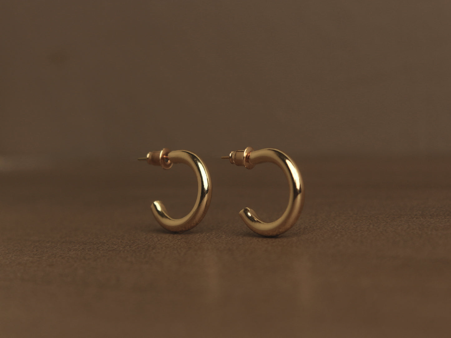 Classic chunky Gold Hoops